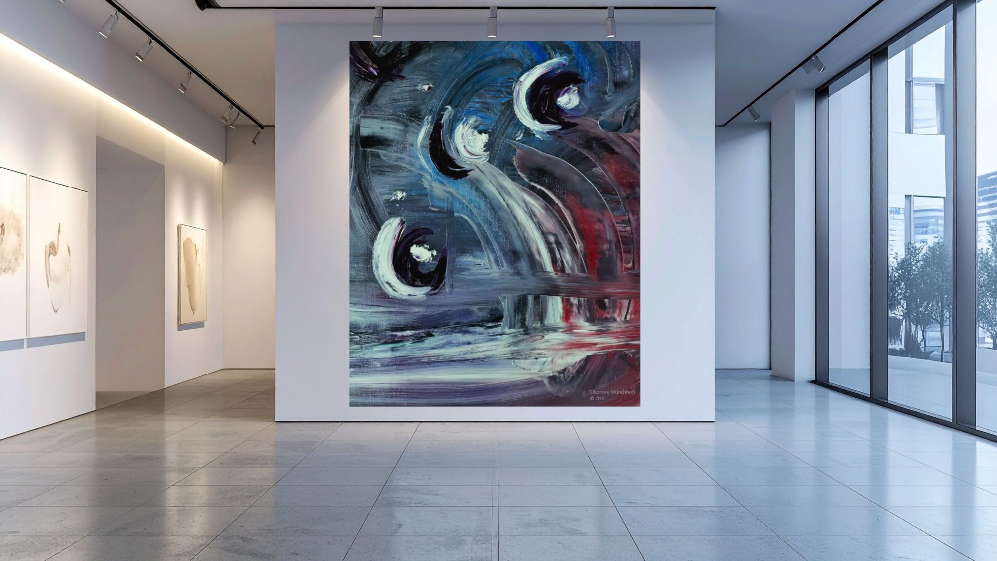 Übergroß dargestelltes abstraktes Ölgemälde ECHOS IM FARBWIND als Wandbild in einer modernen Raumansicht, Beispiel für XXL‑Kunstdruck